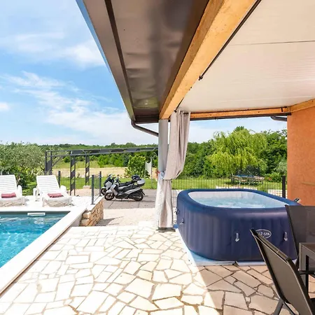 In - Istrien 41753 Villa