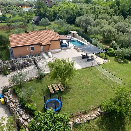In - Istrien 41753 Villa Buroli