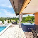 In - Istrien 41753 Villa